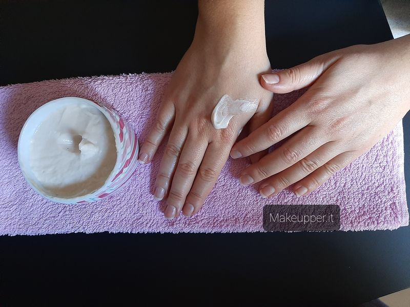 manicure professionale tutti i passaggi - crema idratante -makeupper
